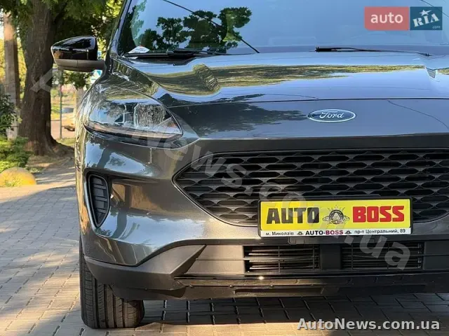2020 Ford Escape, VIN 1FMCU0F65LUB89315 — photo 8 (autoria)