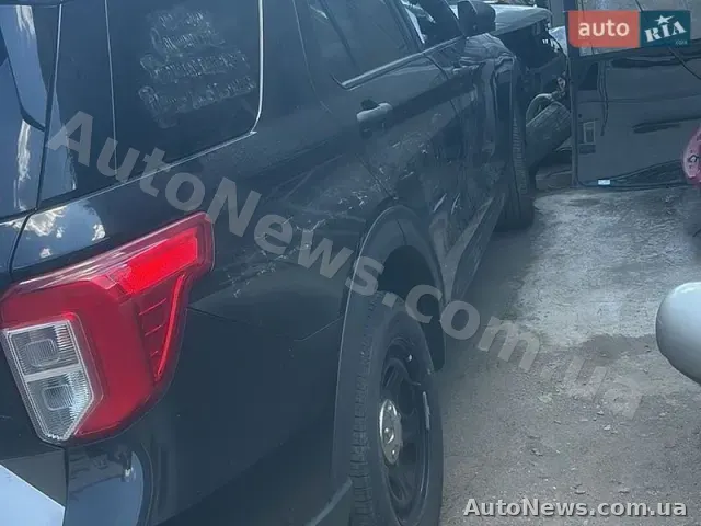 2021 Ford Explorer, VIN 1FM5K8AW0MNA13823 — фото 3 (autoria)