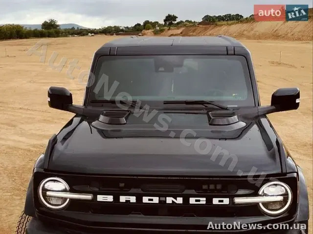 2023 Ford Bronco, VIN 1FMDE5BH8PLB87446 — фото 1 (autoria)