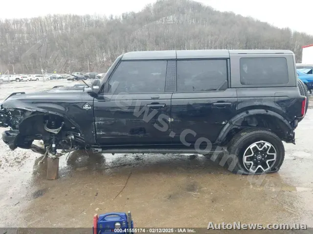2023 Ford Bronco, VIN 1FMDE5BH8PLB87446 — фото 34 (iaai)