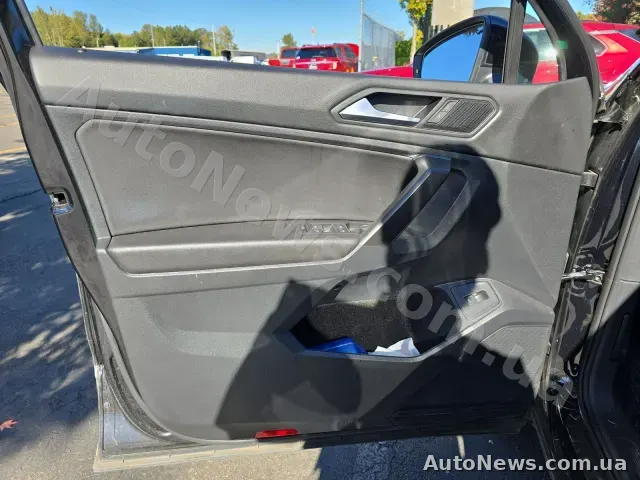 2021 Volkswagen Tiguan, VIN 3VV2B7AX7MM072647 — фото 9 (manheim)