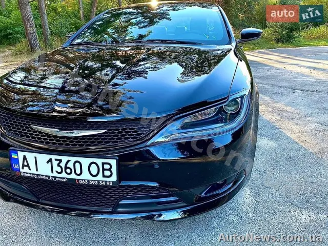 2014 Chrysler 200 — photo 2 (autoria)