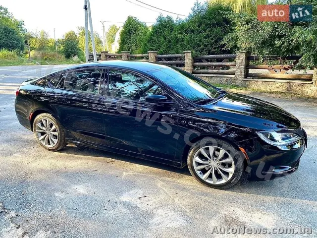2014 Chrysler 200 — photo 4 (autoria)
