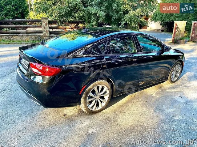 2014 Chrysler 200 — photo 6 (autoria)