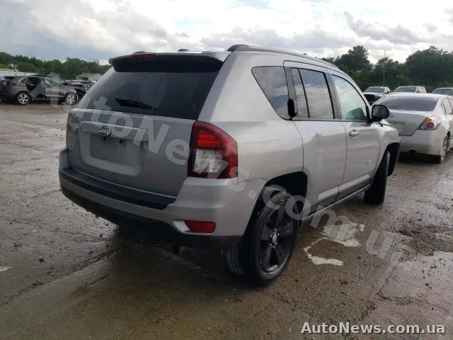 2016 Jeep Compass — photo 4 (copart)
