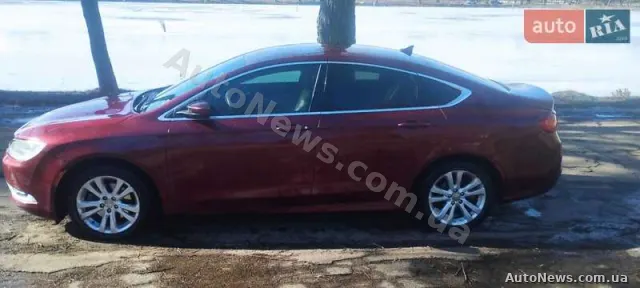 2015 Chrysler 200, VIN 1C3CCCAB7FN685541, госномер ВК8084ІА — фото 4 (autoria)