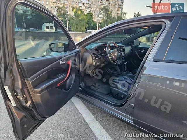 2016 Dodge Dart — photo 27 (autoria)