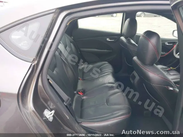 2016 Dodge Dart — photo 8 (iaai)