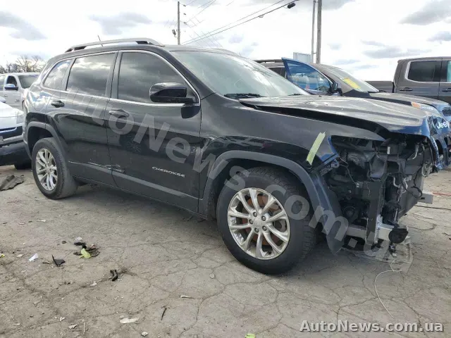 2018 Jeep Grand Cher, VIN 1C4PJLCB5KD178234, nr rej. СВ0819ЕХ — zdjęcie 4 (copart)