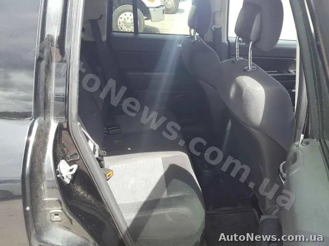 2012 Jeep Compass — zdjęcie 6 (copart)