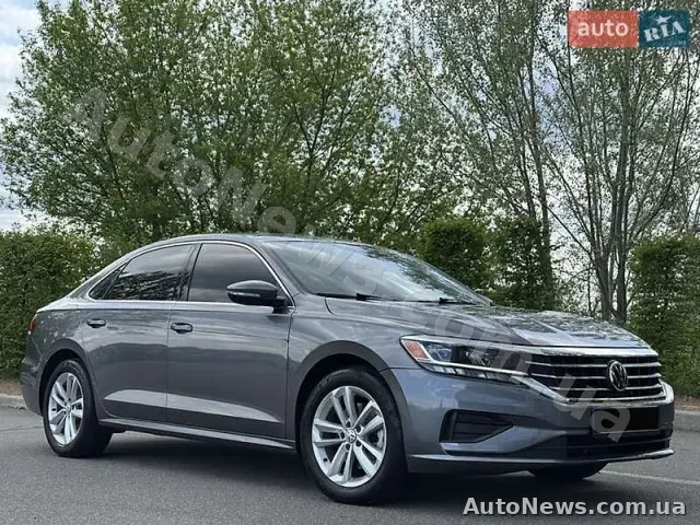 2020 Volkswagen Passat, VIN 1VWSA7A36LC023256, держномер КА4001РЕ — фото 1 (autoria)