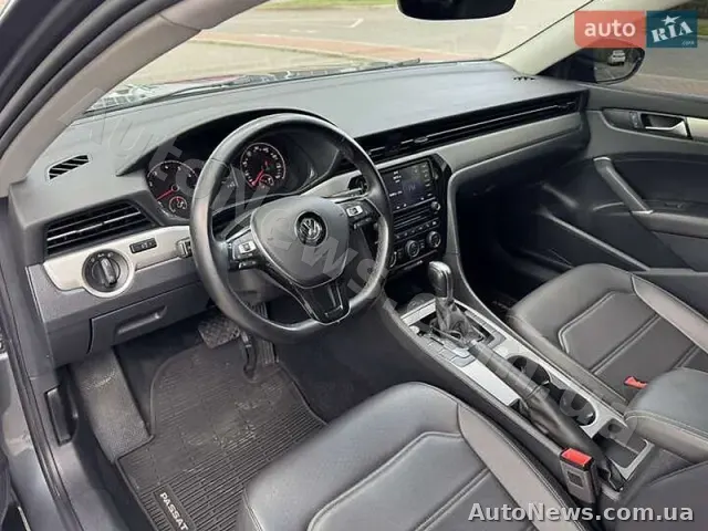 2020 Volkswagen Passat, VIN 1VWSA7A36LC023256, держномер КА4001РЕ — фото 10 (autoria)