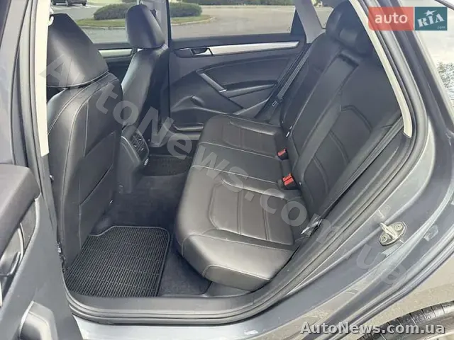 2020 Volkswagen Passat, VIN 1VWSA7A36LC023256, держномер КА4001РЕ — фото 14 (autoria)