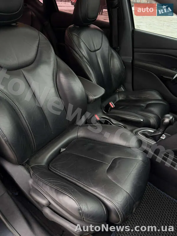 2012 Dodge Dart — photo 29 (autoria)