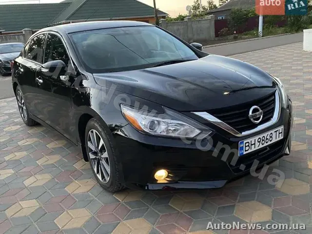2017 Nissan Altima, VIN 1N4AL3AP4HC478527, nr rej. ВН9868ТН — zdjęcie 3 (autoria)
