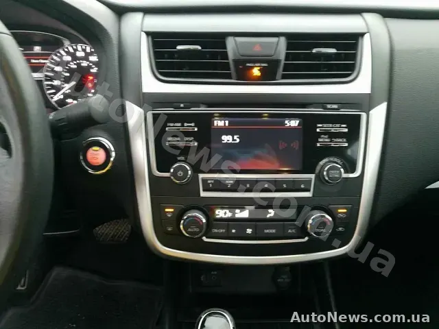 2017 Nissan Altima, VIN 1N4AL3AP4HC478527, nr rej. ВН9868ТН — zdjęcie 4 (manheim)