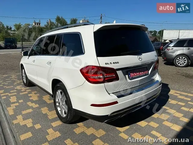 2017 Mercedes-Benz GLS 450, VIN 4JGDF6EEXHA927399 — фото 10 (autoria)