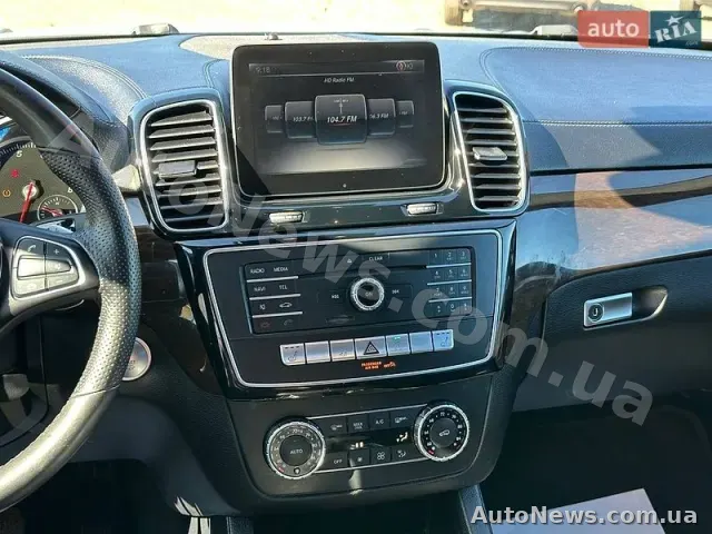 2017 Mercedes-Benz GLS 450, VIN 4JGDF6EEXHA927399 — фото 32 (autoria)