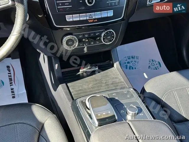 2017 Mercedes-Benz GLS 450, VIN 4JGDF6EEXHA927399 — фото 33 (autoria)