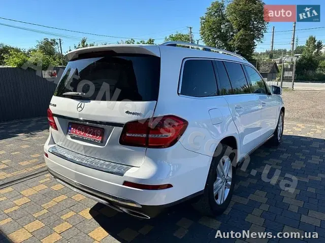 2017 Mercedes-Benz GLS 450, VIN 4JGDF6EEXHA927399 — фото 8 (autoria)