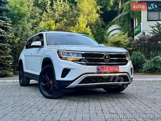 2022 Volkswagen Atlas, VIN 1V2HR2CA6NC513542 — фото 1 (autoria)