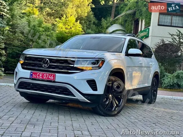 2022 Volkswagen Atlas, VIN 1V2HR2CA6NC513542 — фото 13 (autoria)