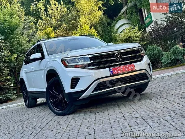 2022 Volkswagen Atlas, VIN 1V2HR2CA6NC513542 — фото 2 (autoria)