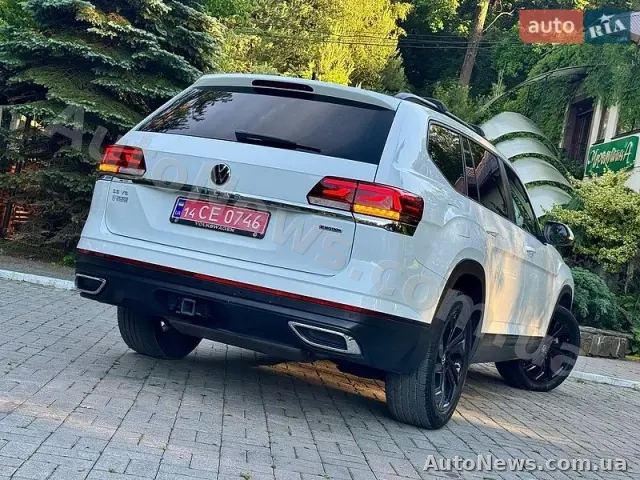 2022 Volkswagen Atlas, VIN 1V2HR2CA6NC513542 — фото 21 (autoria)