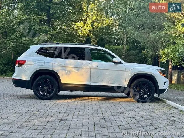 2022 Volkswagen Atlas, VIN 1V2HR2CA6NC513542 — фото 24 (autoria)