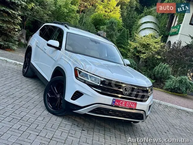 2022 Volkswagen Atlas, VIN 1V2HR2CA6NC513542 — фото 3 (autoria)