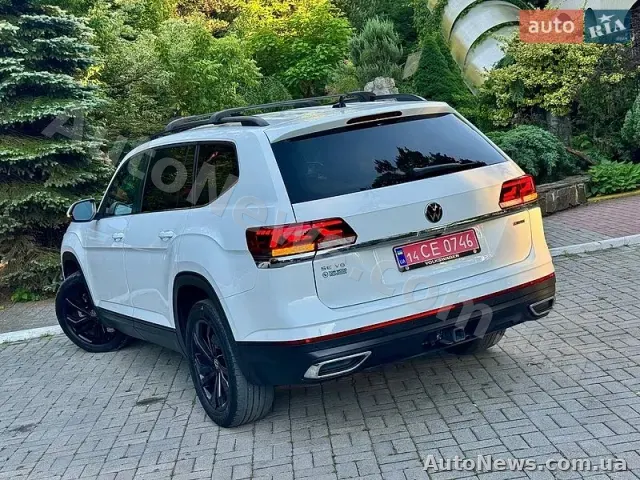 2022 Volkswagen Atlas, VIN 1V2HR2CA6NC513542 — фото 37 (autoria)