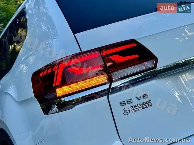 2022 Volkswagen Atlas, VIN 1V2HR2CA6NC513542 — фото 40 (autoria)