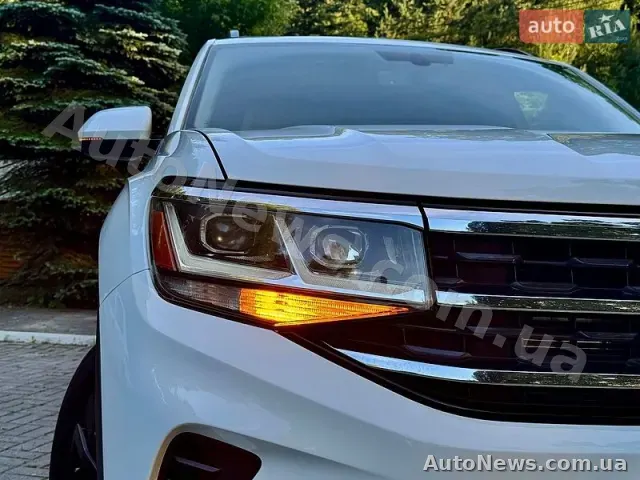 2022 Volkswagen Atlas, VIN 1V2HR2CA6NC513542 — фото 5 (autoria)