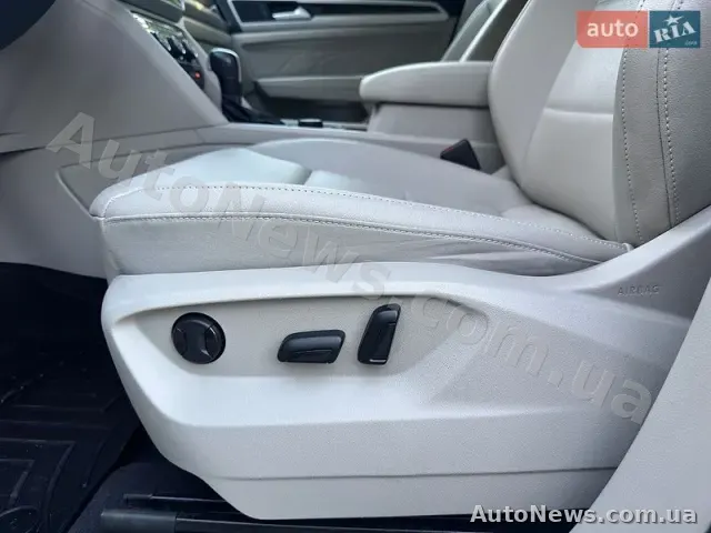 2022 Volkswagen Atlas, VIN 1V2HR2CA6NC513542 — фото 54 (autoria)