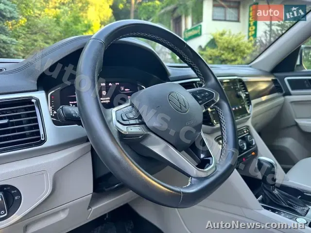 2022 Volkswagen Atlas, VIN 1V2HR2CA6NC513542 — фото 59 (autoria)