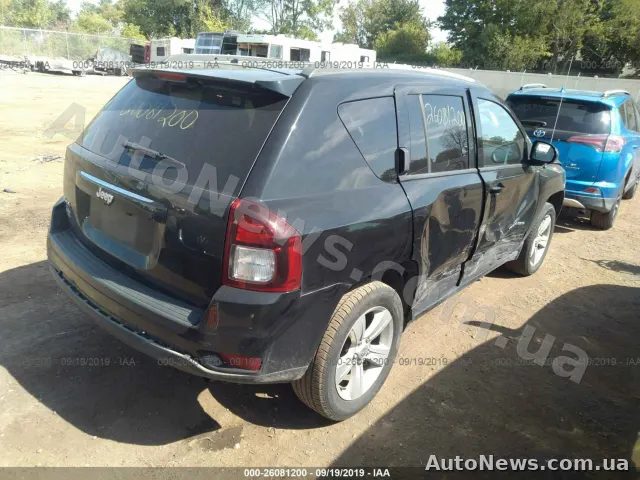 2017 Jeep Compass — zdjęcie 4 (iaai)