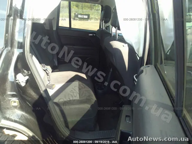 2017 Jeep Compass — zdjęcie 8 (iaai)