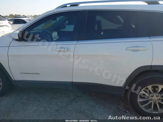 2018 Jeep Cherokee, VIN 1C4PJLLB8KD204115, госномер ВС3923ХЕ — фото 14 (iaai)