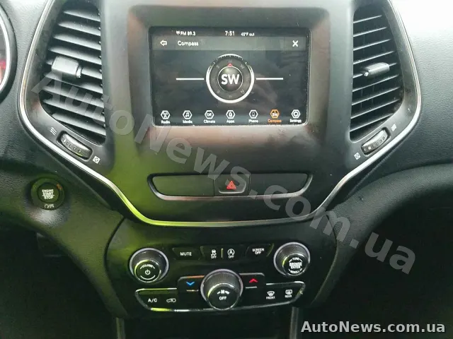 2018 Jeep Cherokee, VIN 1C4PJLLB8KD204115, госномер ВС3923ХЕ — фото 4 (manheim)