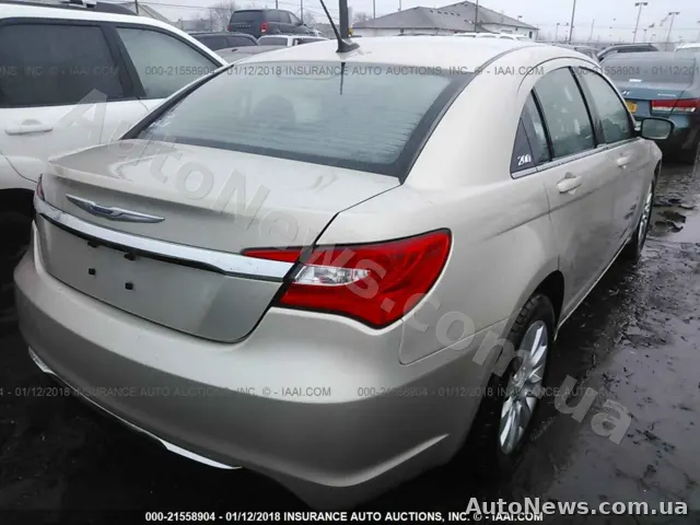 2014 Chrysler 200 — фото 4 (iaai)