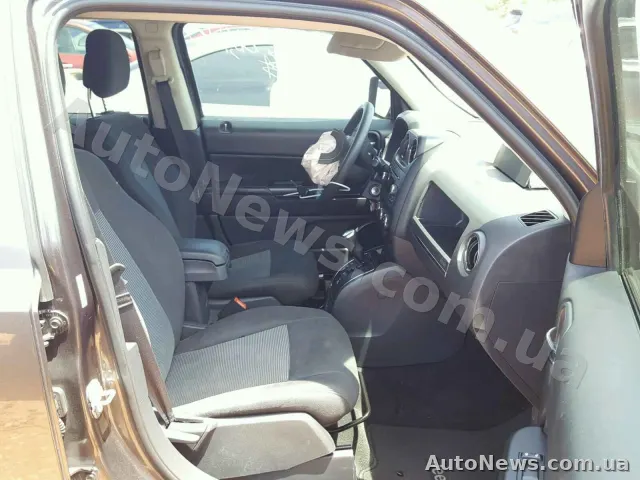 2015 Jeep Patriot Sport — photo 5 (copart)