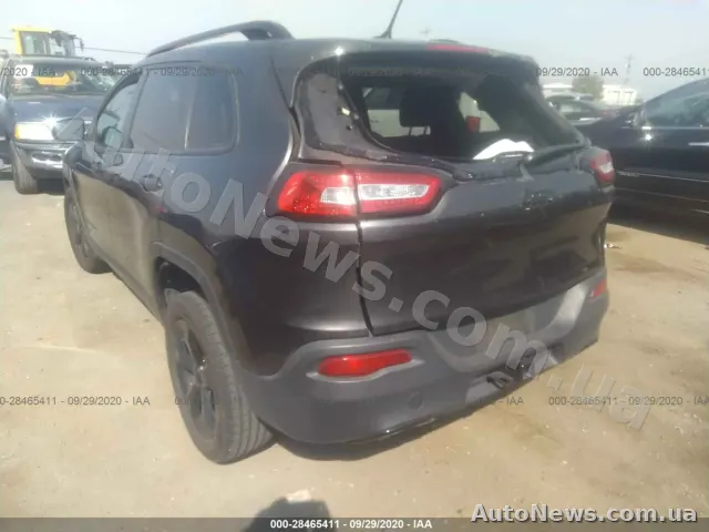 2016 Jeep Cherokee, VIN 1C4PJLAB4HW577135, nr rej. КА0665РР — zdjęcie 6 (iaai)