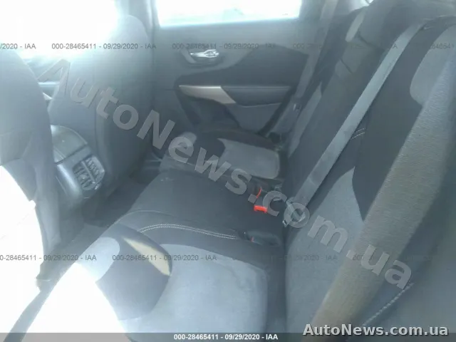 2016 Jeep Cherokee, VIN 1C4PJLAB4HW577135, nr rej. КА0665РР — zdjęcie 8 (iaai)