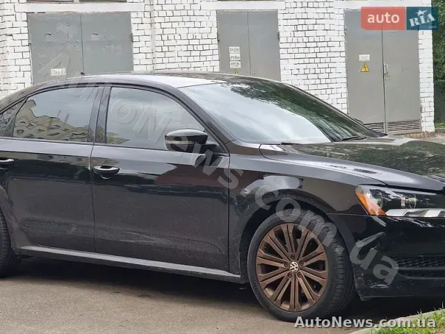 2013 Volkswagen Passat, VIN 1VWAP7A3XEC026660, держномер АХ7525МХ — фото 1 (autoria)