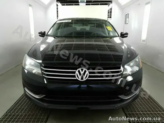 2013 Volkswagen Passat, VIN 1VWAP7A3XEC026660, держномер АХ7525МХ — фото 2 (manheim)