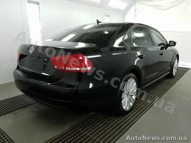 2013 Volkswagen Passat, VIN 1VWAP7A3XEC026660, держномер АХ7525МХ — фото 4 (manheim)