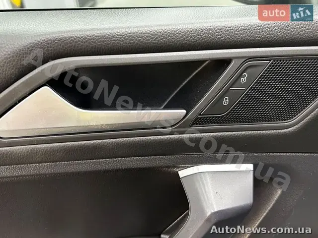 2021 Volkswagen Tiguan, VIN 3VV2B7AX0MM048576 — фото 39 (autoria)