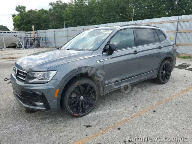 2021 Volkswagen Tiguan, VIN 3VV2B7AX0MM048576 — фото 1 (copart)