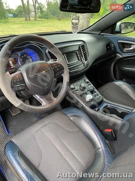 2015 Chrysler 200 — фото 20 (autoria)