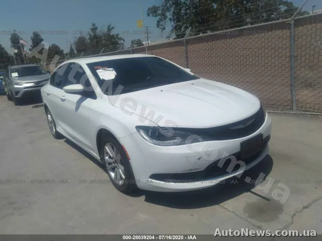 2015 Chrysler 200 — фото 1 (iaai)